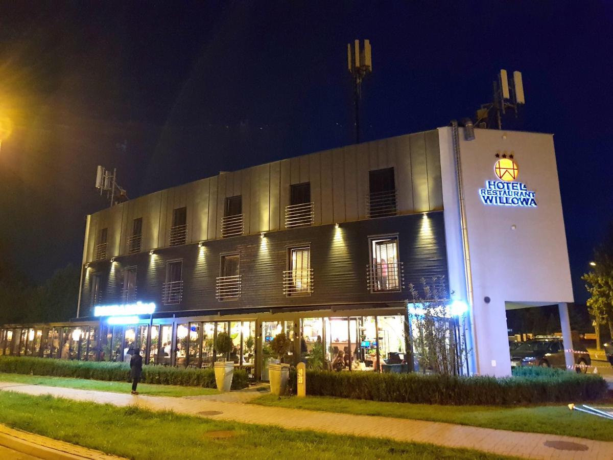 Hotel Willanova Lublin Bagian luar foto