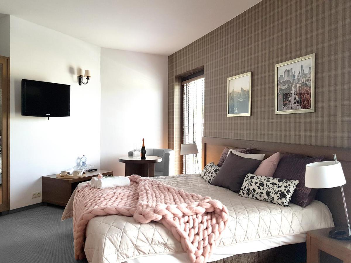 Hotel Willanova Lublin Bagian luar foto