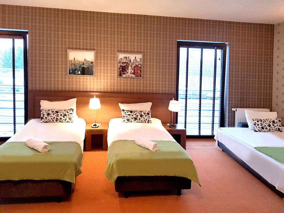 Hotel Willanova Lublin Bagian luar foto