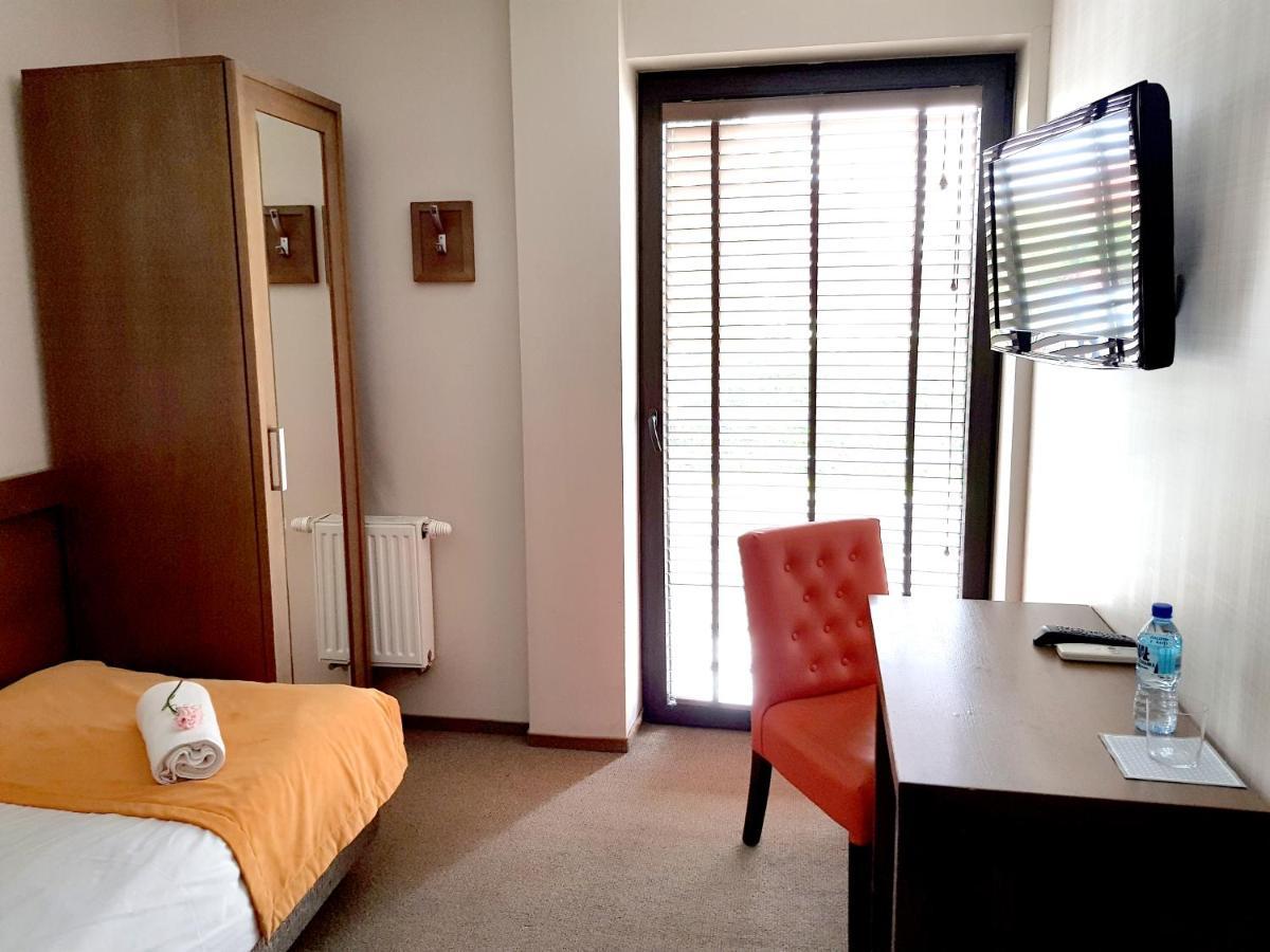 Hotel Willanova Lublin Bagian luar foto