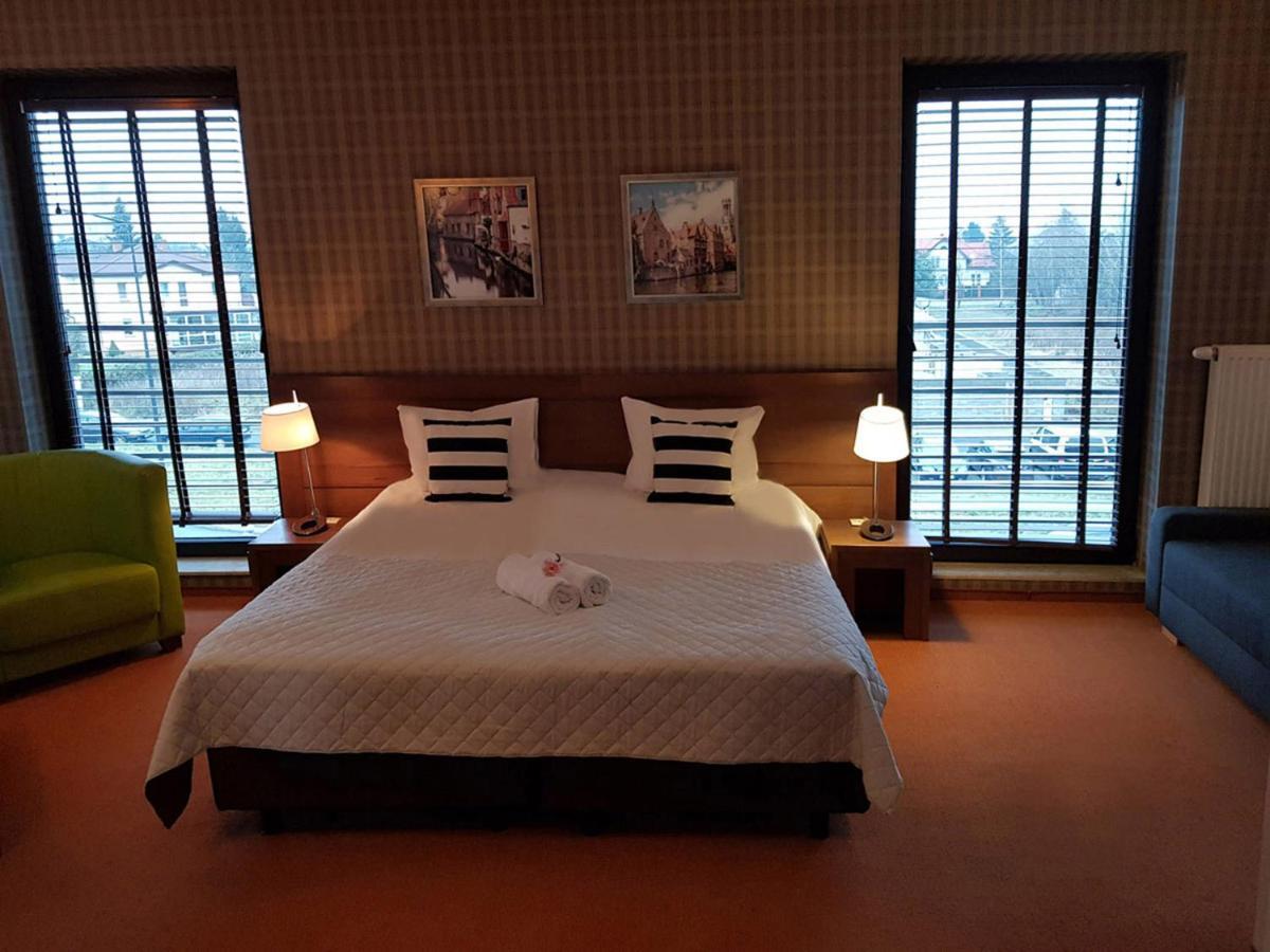 Hotel Willanova Lublin Bagian luar foto