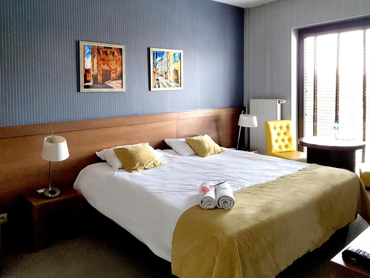 Hotel Willanova Lublin Bagian luar foto