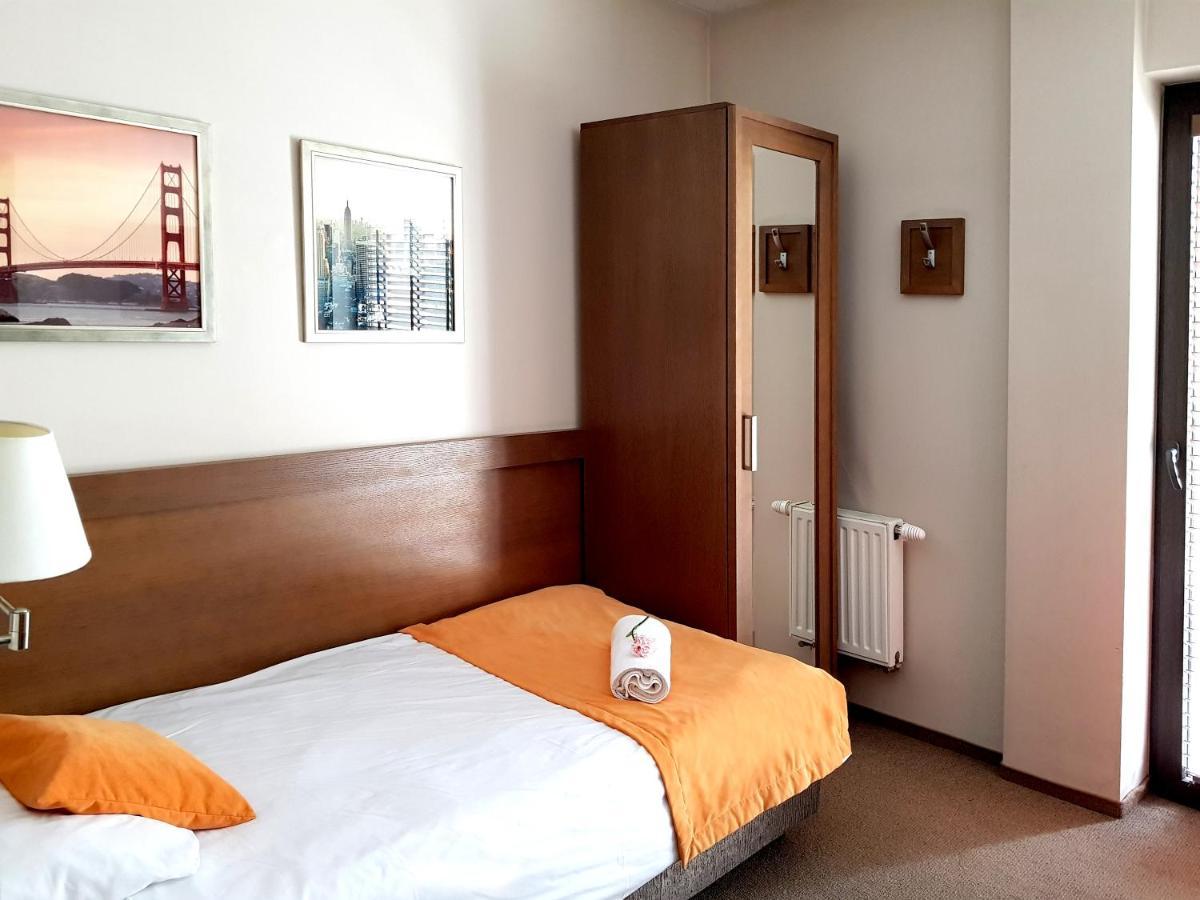 Hotel Willanova Lublin Bagian luar foto