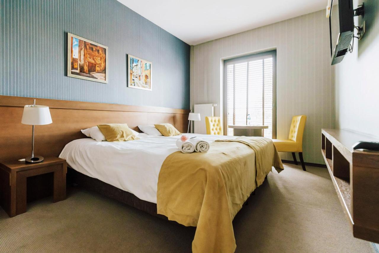 Hotel Willanova Lublin Bagian luar foto