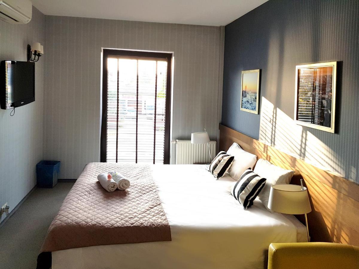 Hotel Willanova Lublin Bagian luar foto